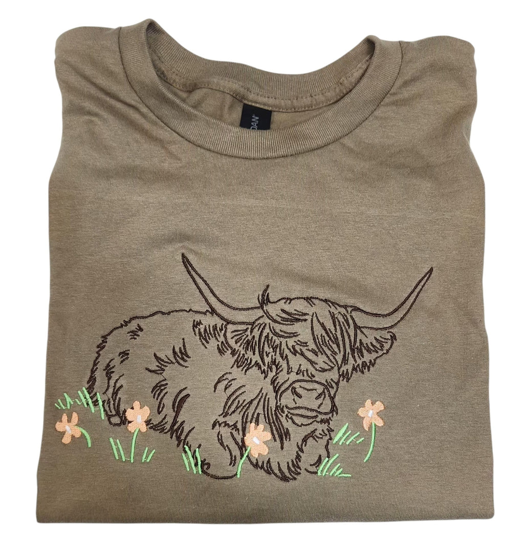 HIGHLAND COW TEE OR SWEATSHIRT