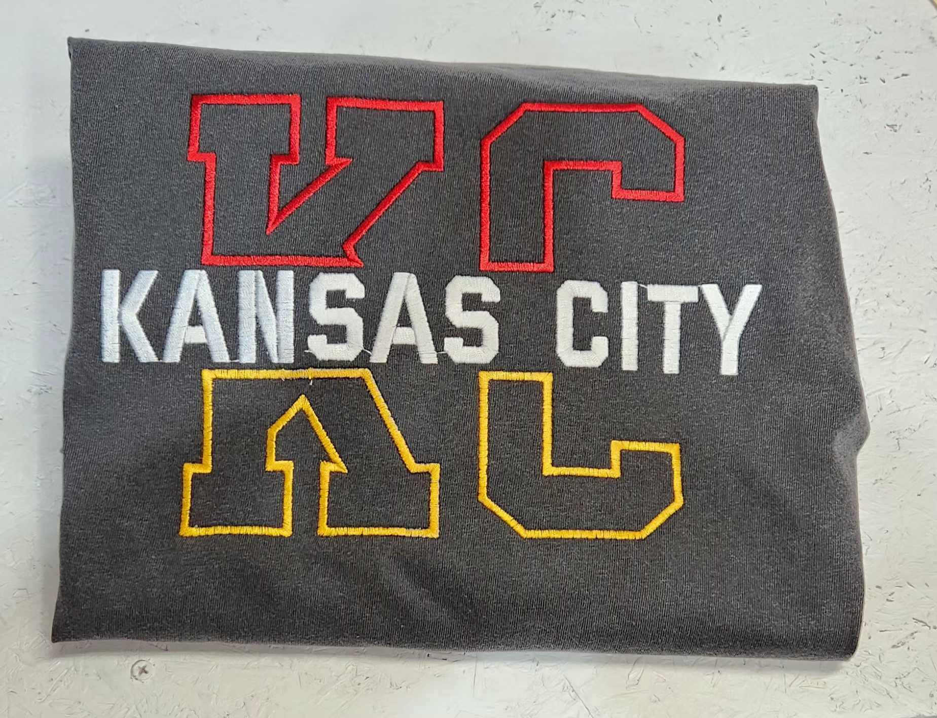 SPLIT KC 2 TONE EMBROIDERED KANSAS CITY TEE