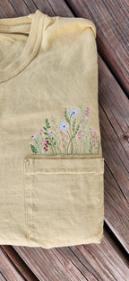 FLORAL PEEPER TEE
